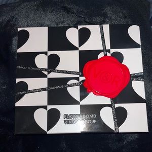 New Viktor & Rolf Fragrance Gift Set New In The Box